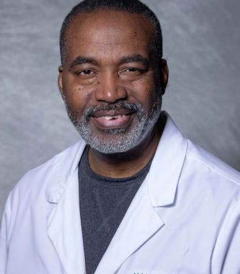 Dr. Melvin Lightford at Nashville Healthcare Center, MetroCenter